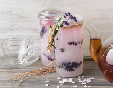 Lavendel-Teezucker (mit Alkohol)