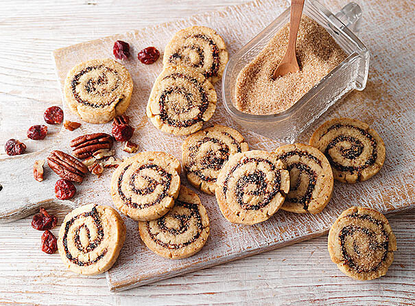 Kirsch-Pekan-Spiralen gebacken nach dem Rezept von Sweet Family