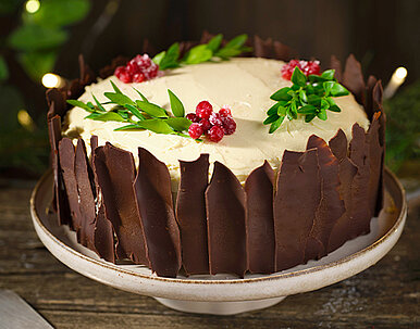 Schoko-Weihnachtstorte mit Karamellfrosting