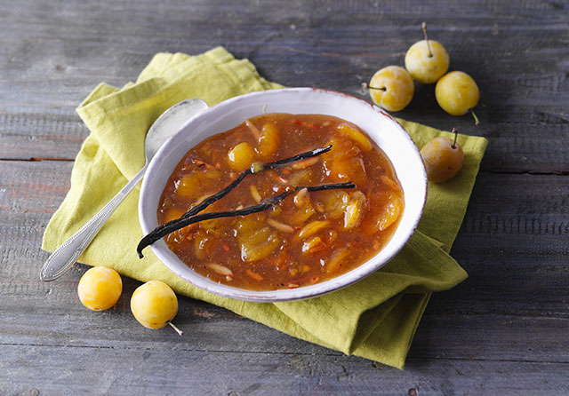 Rezept Fur Mirabellenkonfiture Mit Mandeln Sweetfamily Von Nordzucker