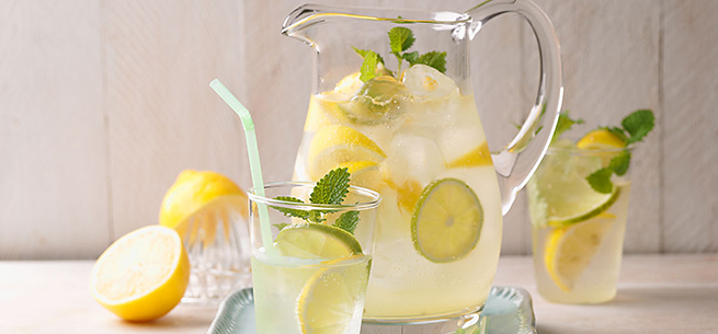 Frische Zitronen-Limetten-Limonade - SweetFamily von Nordzucker